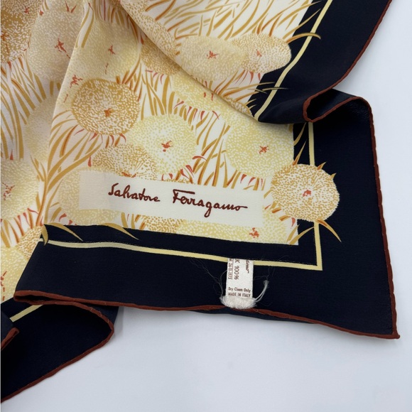 Vintage Salvatore Ferragamo Colorful Rabbit Silk Scarf - Picture 4 of 4